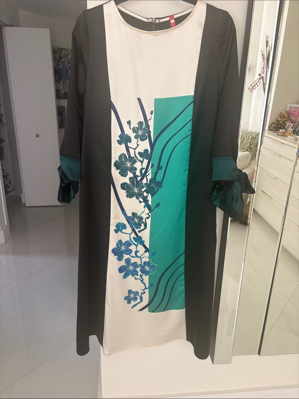 IC COLLECTION Black and Teal Floral Panel Midi Dress